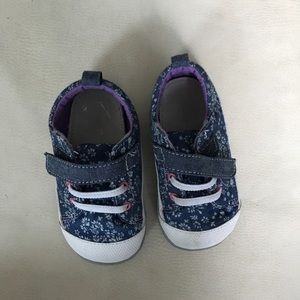 See Kai Run first walkers size 6